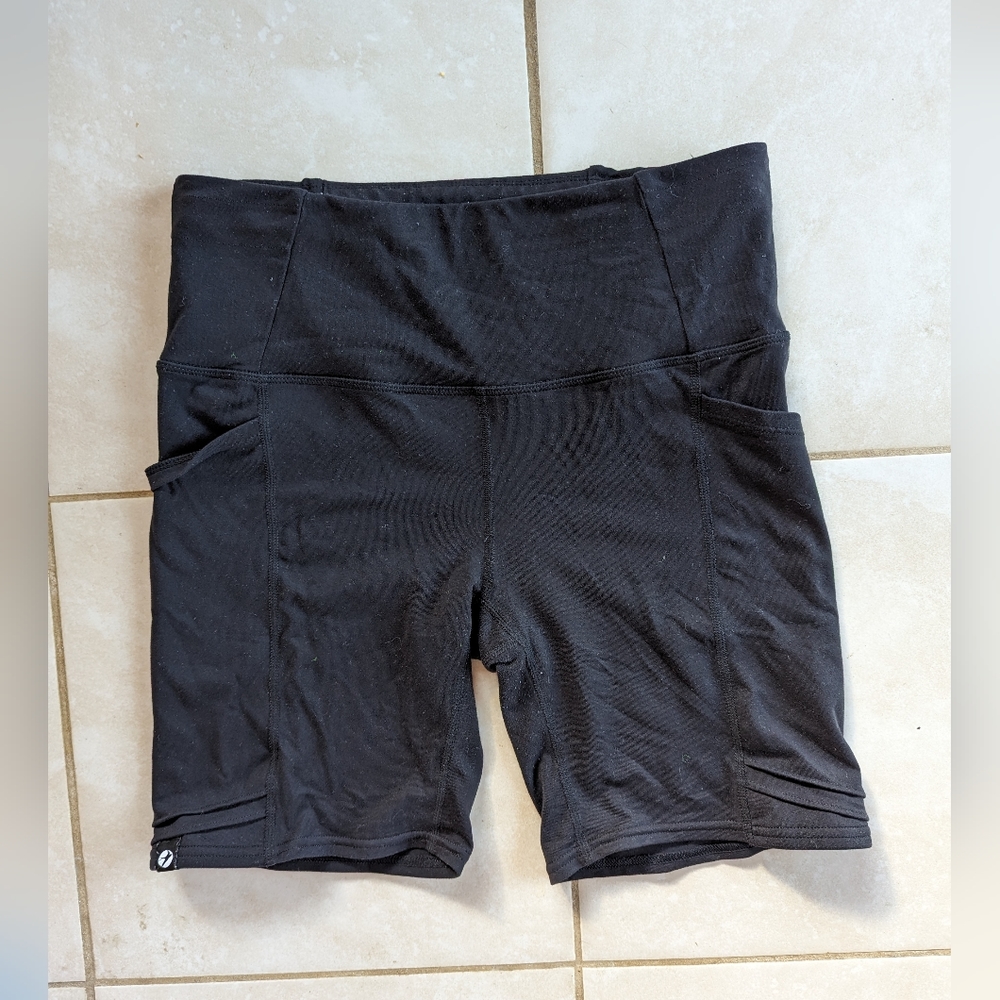 Oiselle 6" Pocket Jogger Short